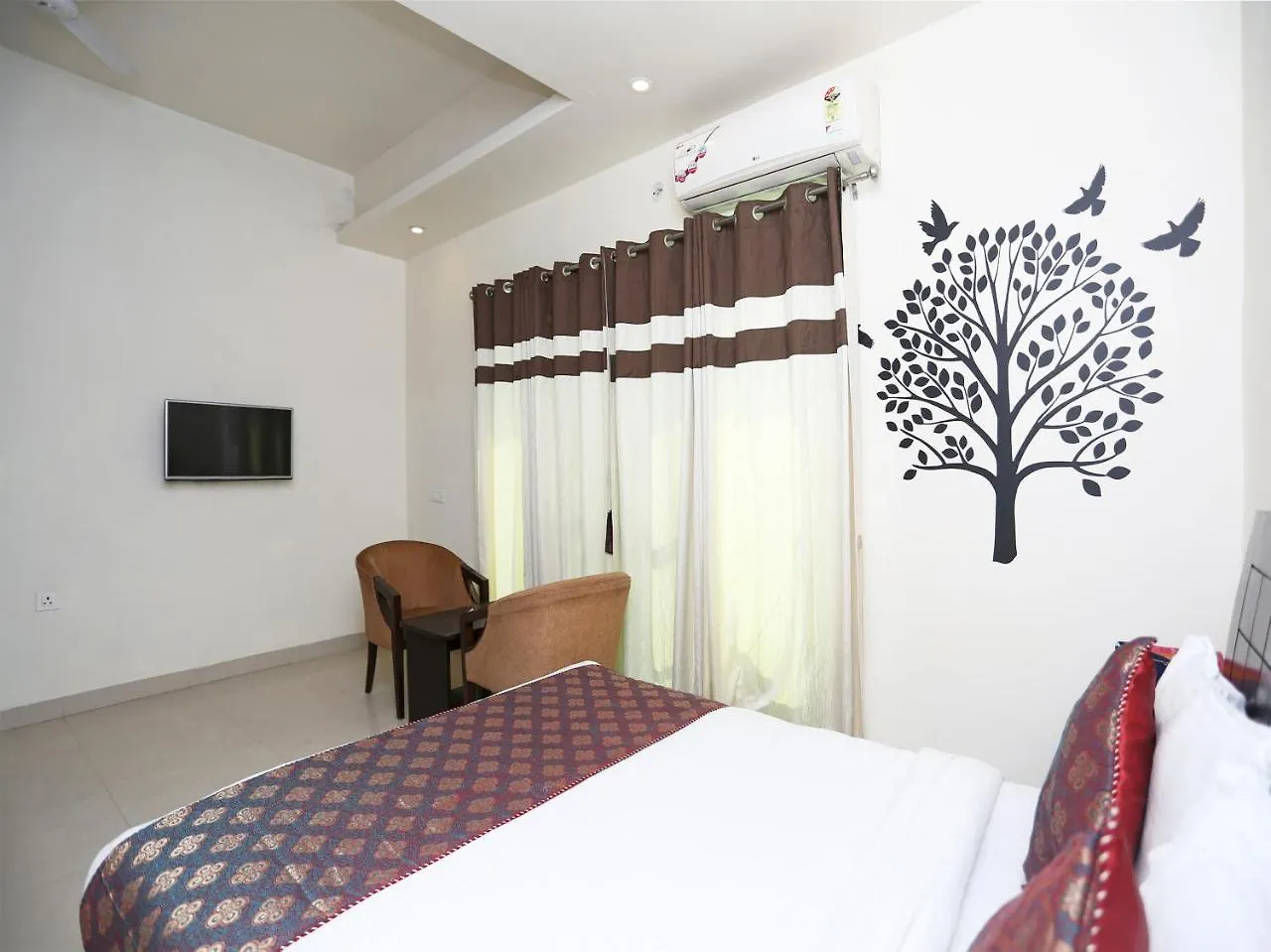 Oyo 5474 Hotel Aries Varanasi