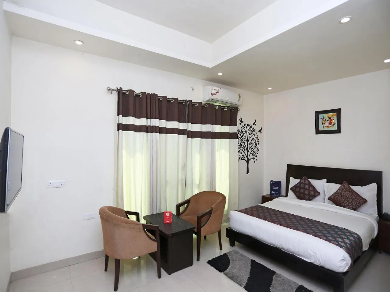 ***  Oyo 5474 Hotel Aries Varanasi Indien