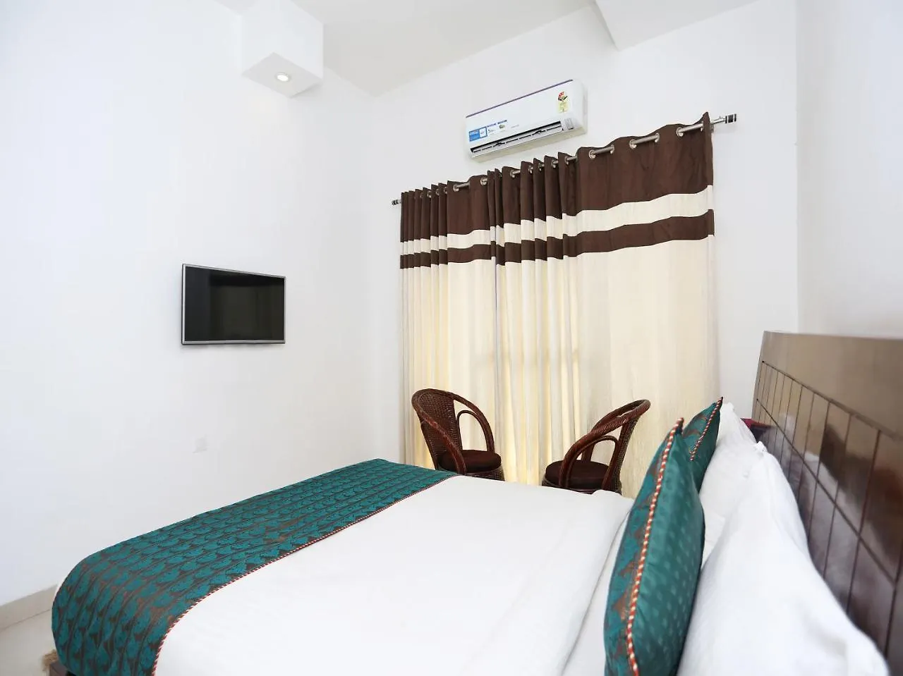 Oyo 5474 Hotel Aries Varanasi